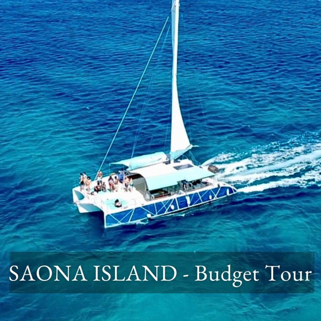 Low price catamaran sailing in the Caribbean Sea for an excursion to Saona Island