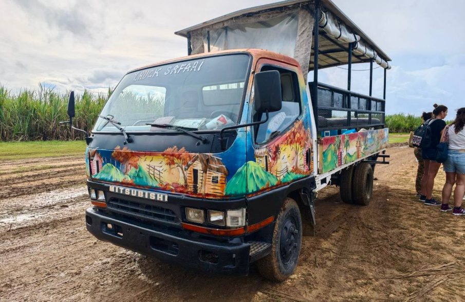 Safari-truck.jpg