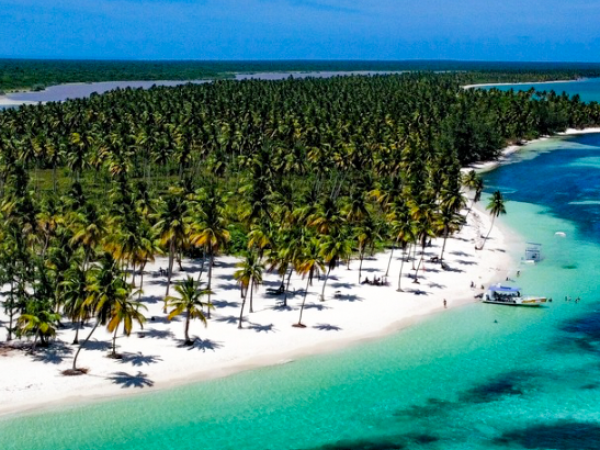 saona island - white sand and turquoise water