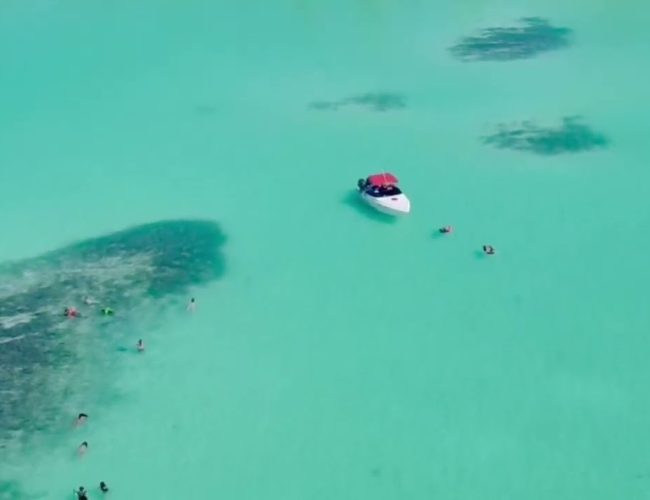 Video Thumbnail: Location bateau rapide Yacht Saona - Yacht charter to Saona island