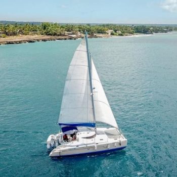 Catamaran 15 metres